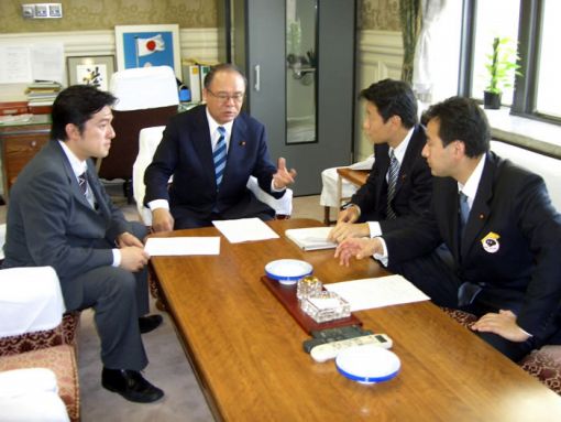 2005年2月1日