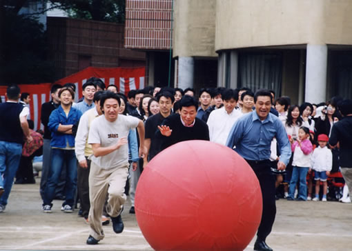 2004年12月1日