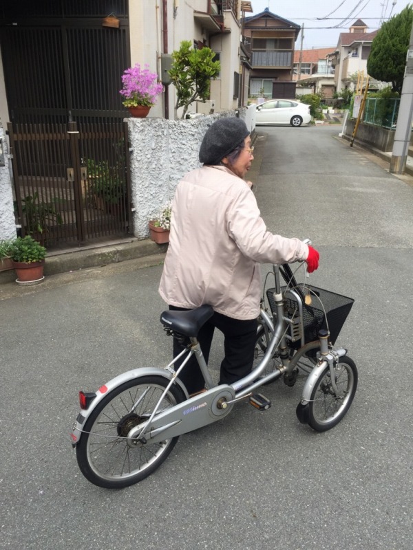 2015年4月25日